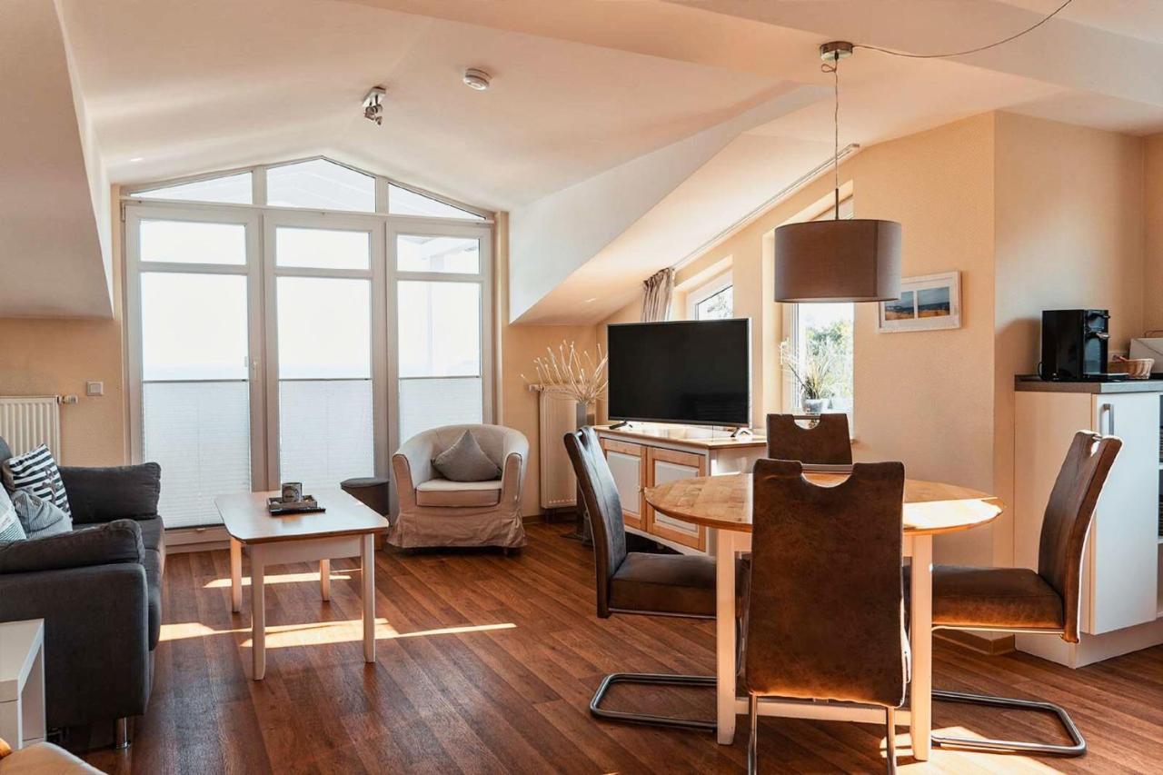 Mit Meerblick Und Balkon, Gratis Nutzung Vom Ahoi Erlebnisbad Und Sauna In Sellin - Meeresblick Fewo 29 Goehren  Buitenkant foto
