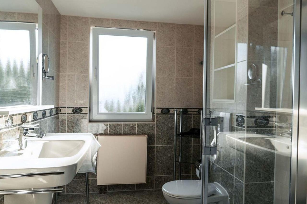 Mit Meerblick Und Balkon, Gratis Nutzung Vom Ahoi Erlebnisbad Und Sauna In Sellin - Meeresblick Fewo 29 Goehren  Buitenkant foto